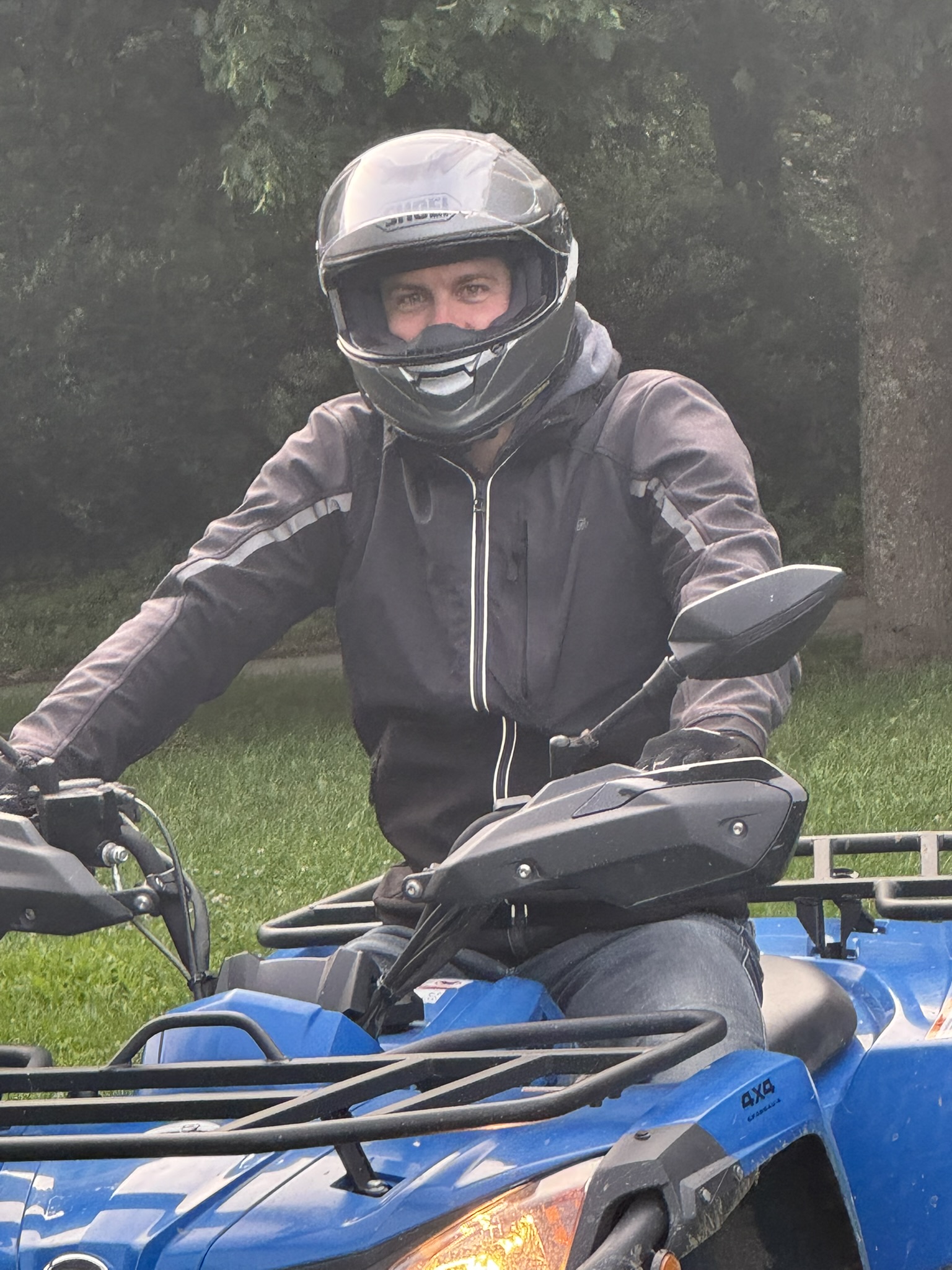 Volle Fahrt mit dem Quad auf Waldwegen Offroad Action Hessen